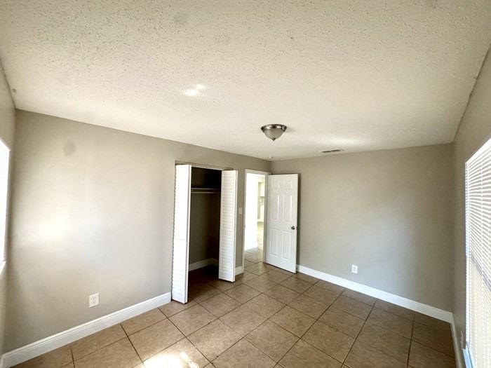 4566 Chateau Rd - Photo 6 of 17