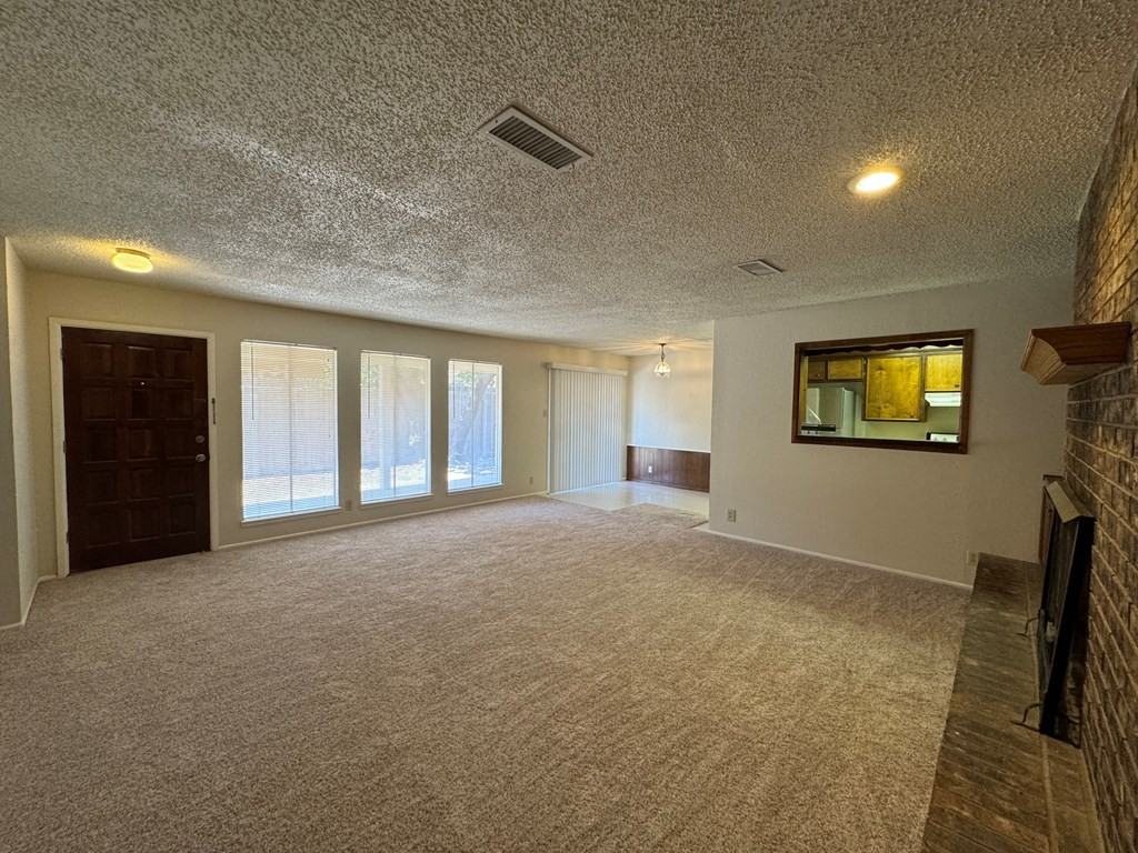 4313 Storey Ave Apt B #NA - Photo 7 of 20