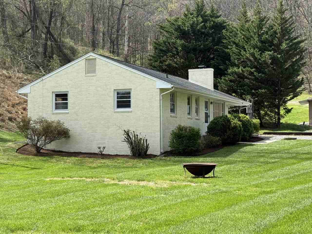 5621 Bridlewood Dr #NA - Photo 2 of 27