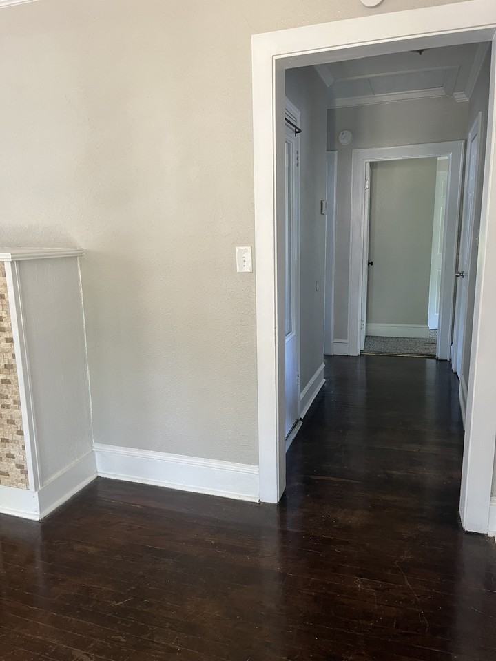 143 E Herndon St #143 - Photo 5 of 15
