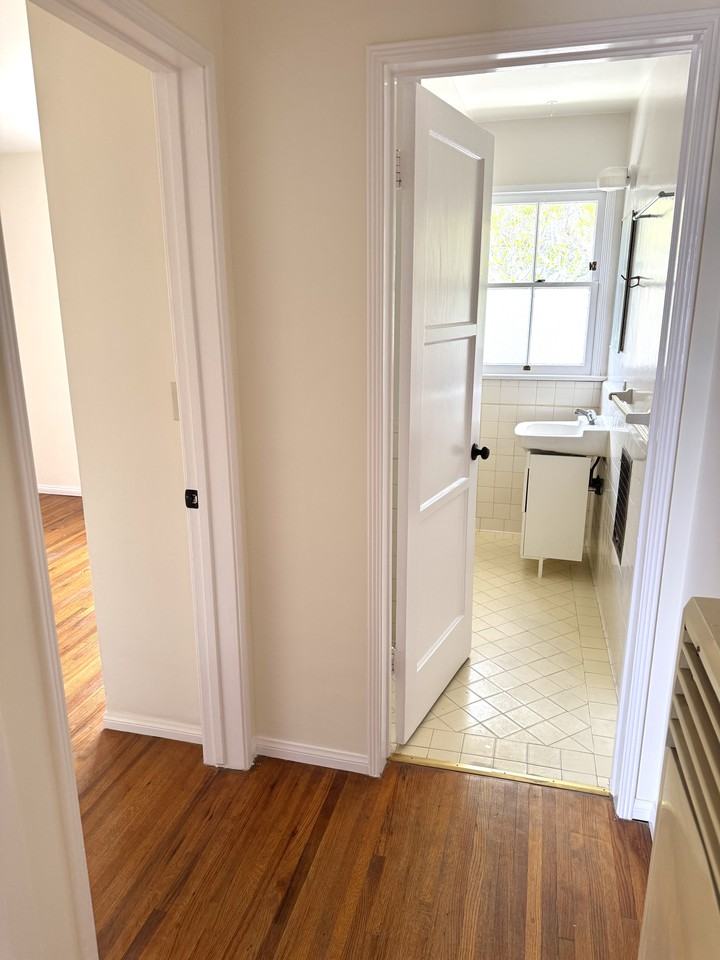 1226 Maple St #1226 - Photo 6 of 7