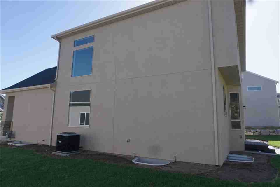 822 W Valley Vista Way - Photo 2 of 17