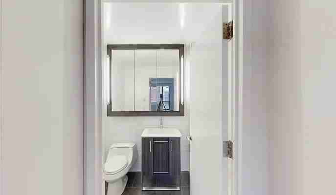 Amsterdam Ave #9H - Photo 3 of 9