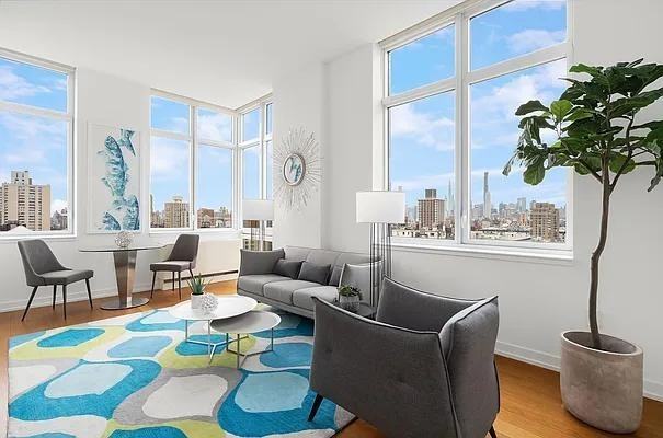 W 93rd St #PHD - Photo 3 of 18