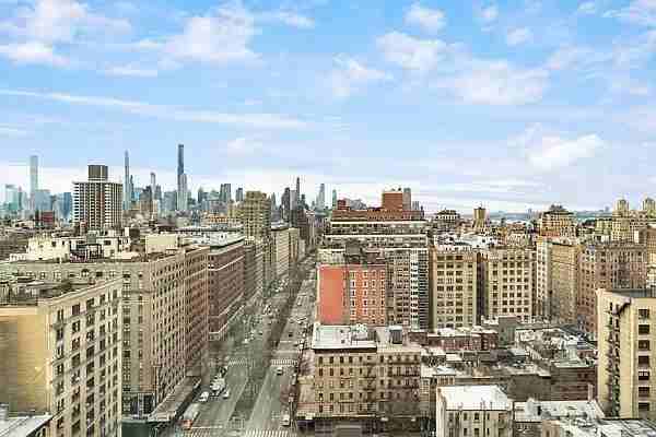 W 93rd St #PHD - Photo 6 of 18