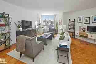 W 83rd St #10A - Photo 1 of 1