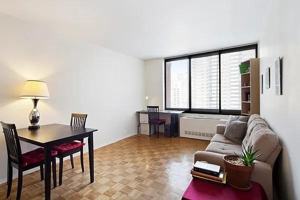 featured image of W 95th St #12R