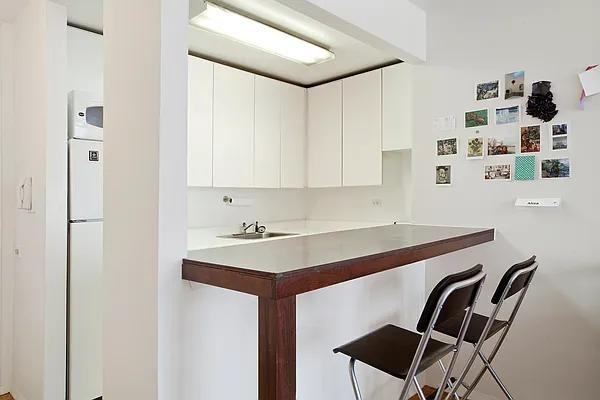 W 95th St #12R - Photo 2 of 20