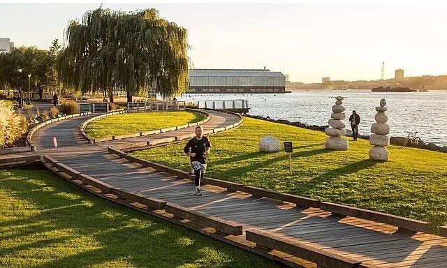 W 95th St #12R - Photo 6 of 20