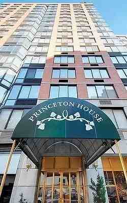 W 95th St #12R - Photo 7 of 20