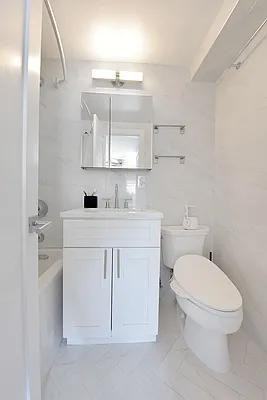 Central Park W #20U - Photo 6 of 9