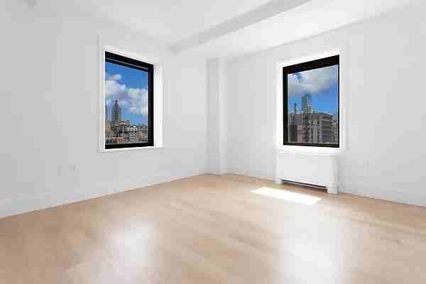 W 77th St #14J - Photo 4 of 20