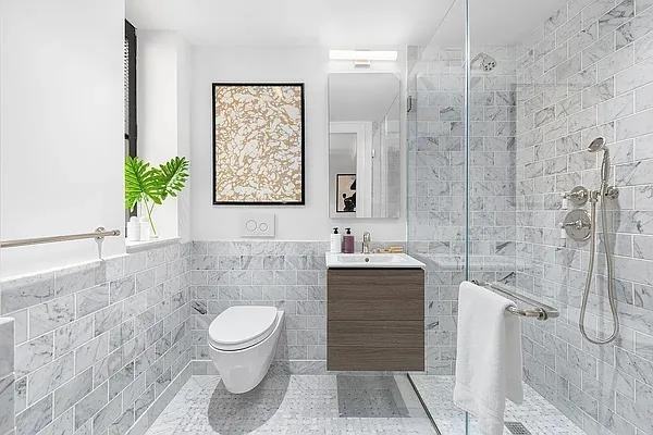 W 77th St #12F - Photo 3 of 11