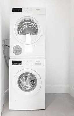 W 77th St #12F - Photo 4 of 11