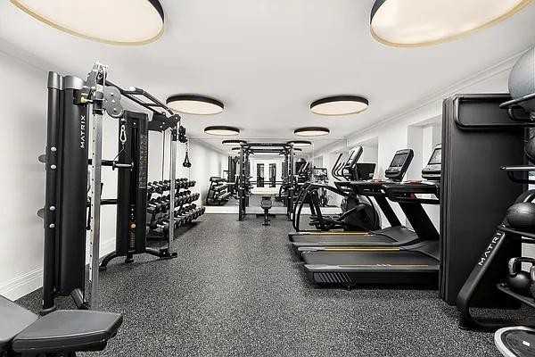 W 77th St #12F - Photo 6 of 11