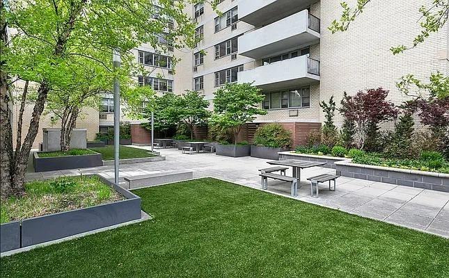 W 93rd St #9K - Photo 7 of 20