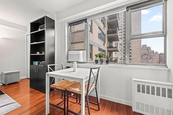 W 93rd St #12A - Photo 2 of 20