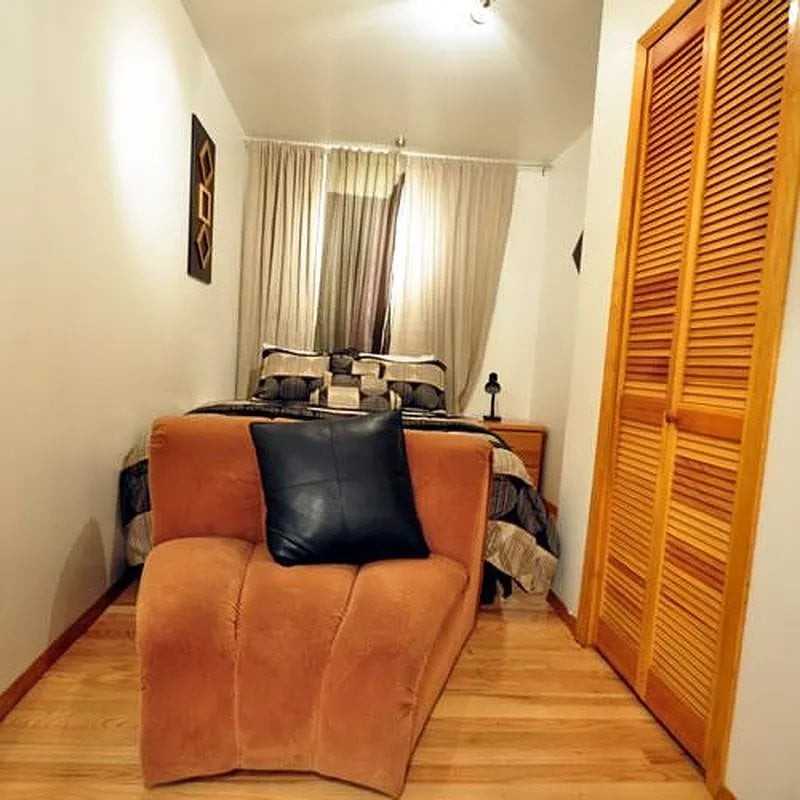 212 E 12th St #1A - Photo 6 of 9