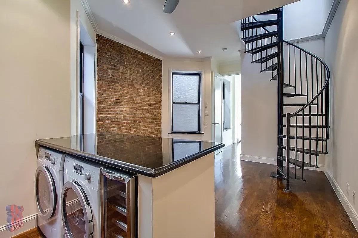 5 W 103rd St #5R - Photo 2 of 3