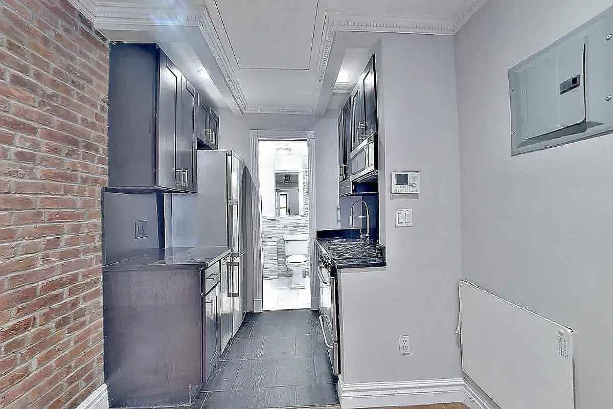 345 W 53rd St #3B - Photo 5 of 5