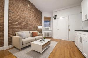 featured image of 133 Avenue C #3A