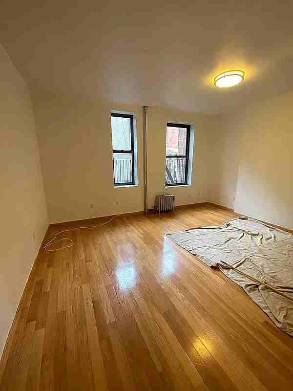 120 Madison St #3 - Photo 2 of 6