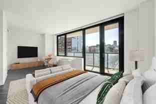 250 E Houston St #5F - Photo 1 of 1