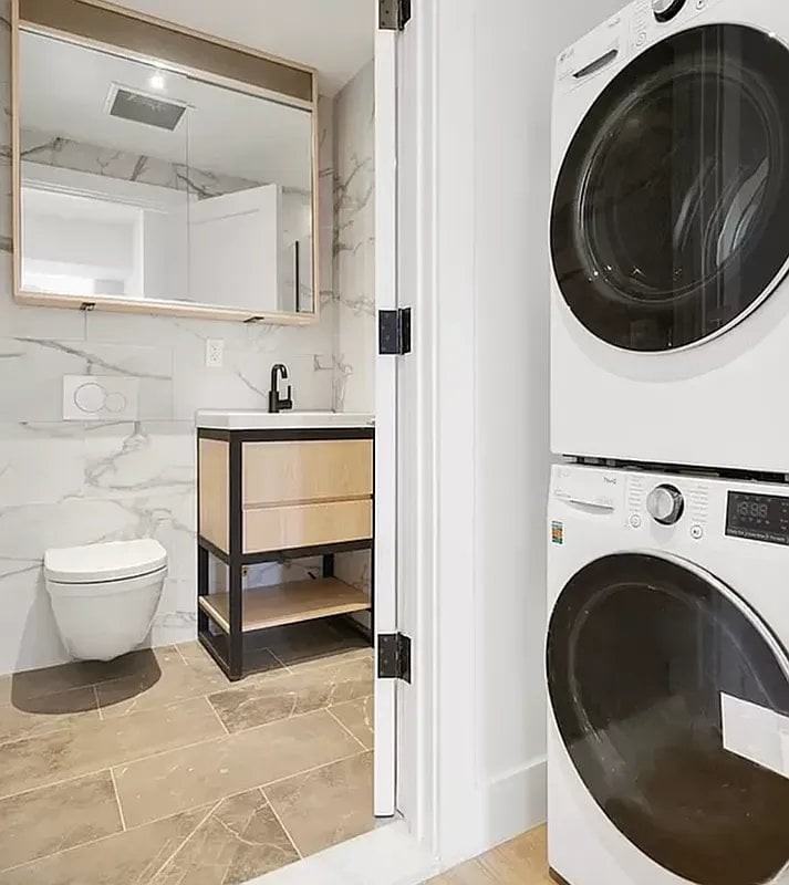 207 E 4th St #3A - Photo 3 of 4