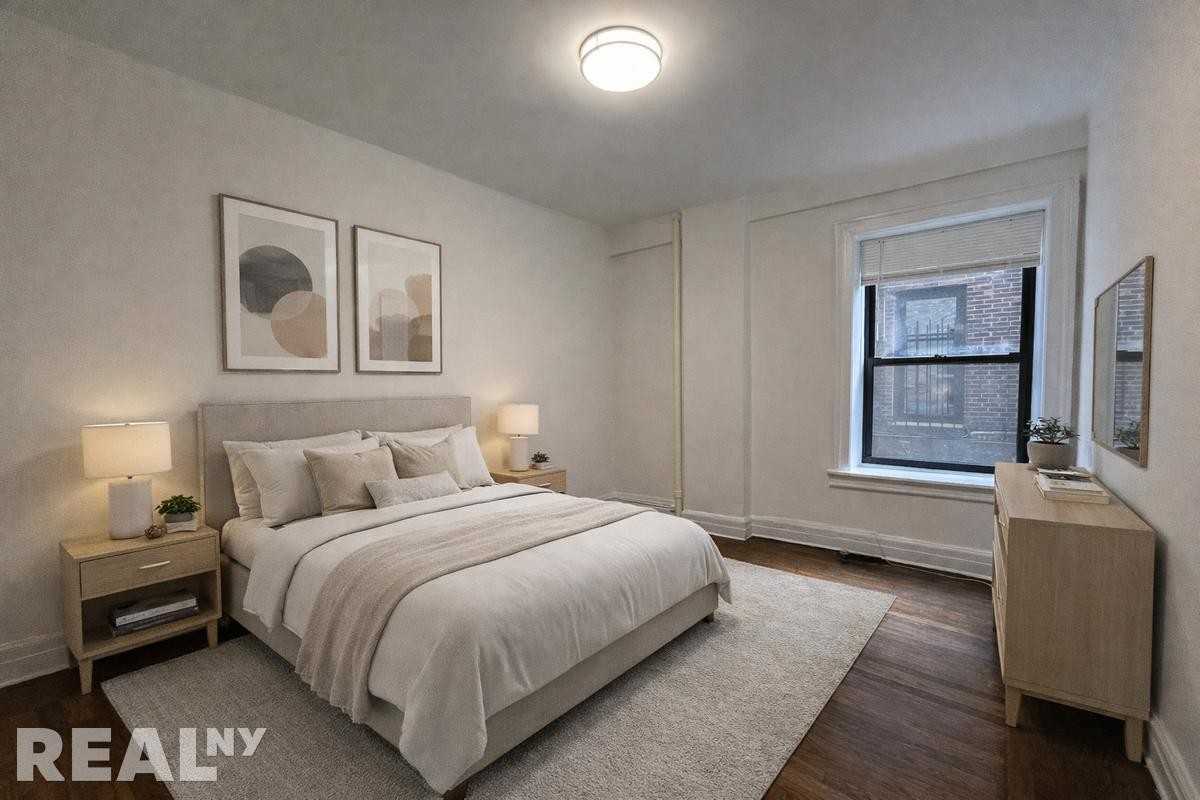 178 E 70th St #1RW - Photo 2 of 8