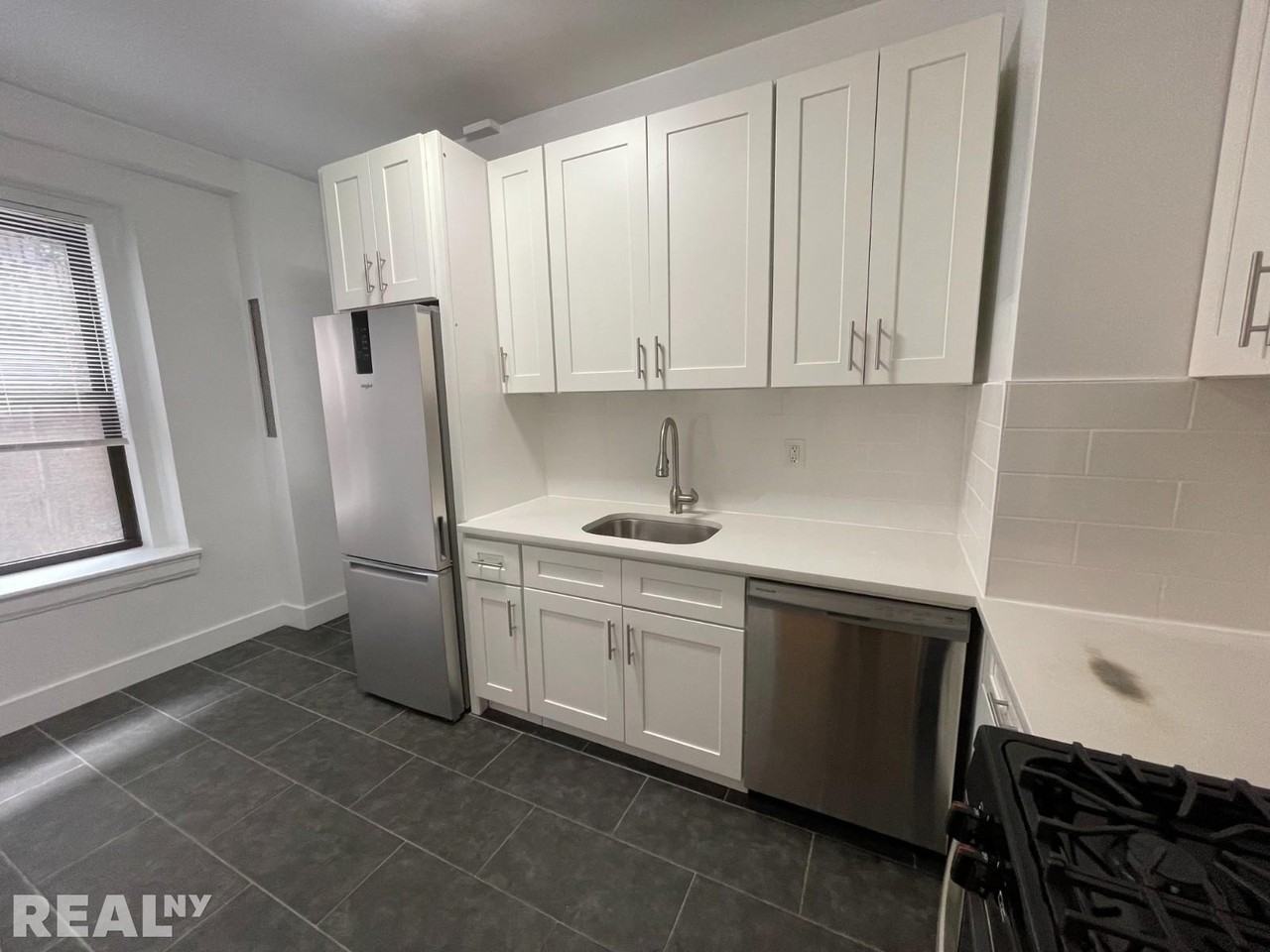 178 E 70th St #1RW - Photo 3 of 8