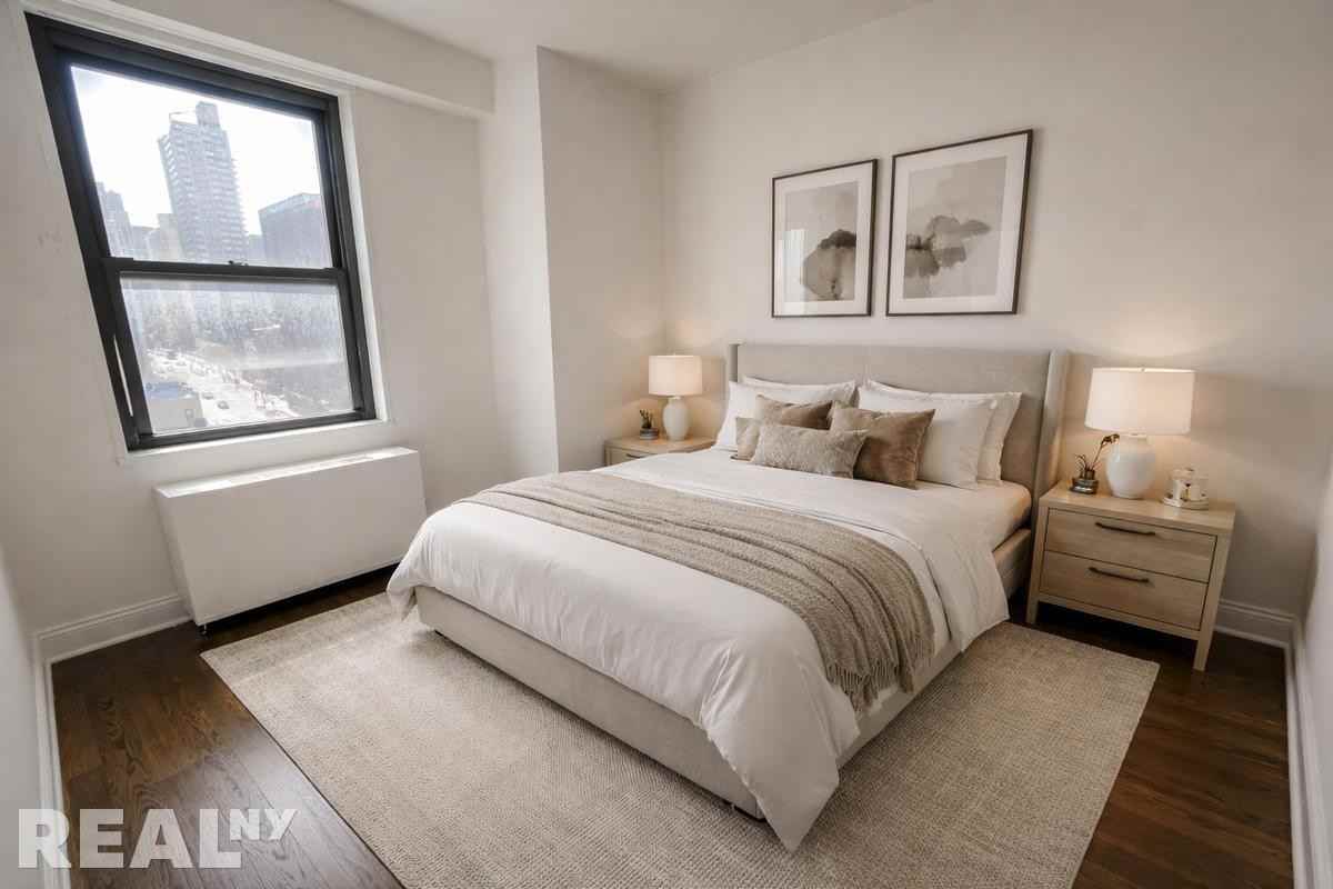 400 E 89th St #12C - Photo 2 of 7