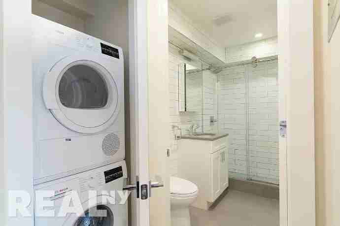 Suffolk St #2B - Photo 5 of 8