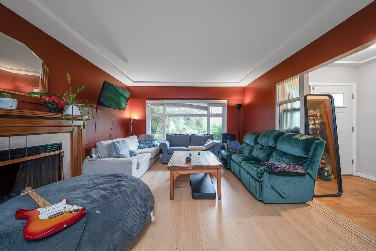 4615 West 4th Avenue - Photo 5 of 12