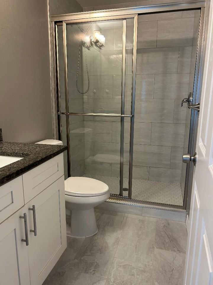 1110 SW 47 TER - Photo 7 of 8