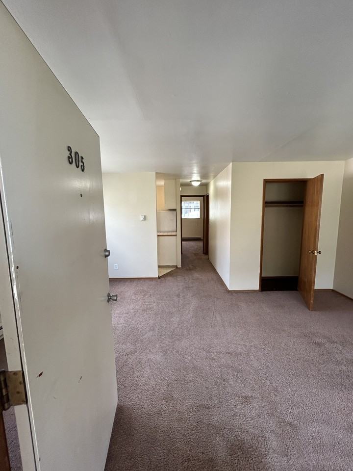 4120 11th Ave Ne #305