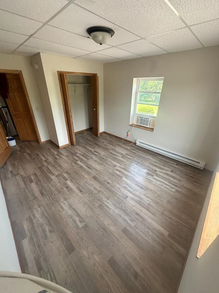 609 Main Street - Photo 3 of 6