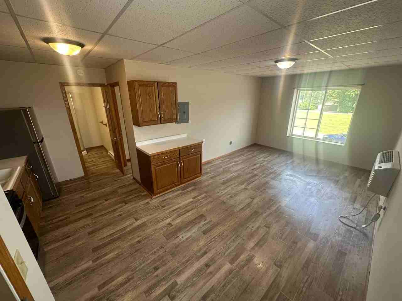 609 Main Street - Photo 5 of 6