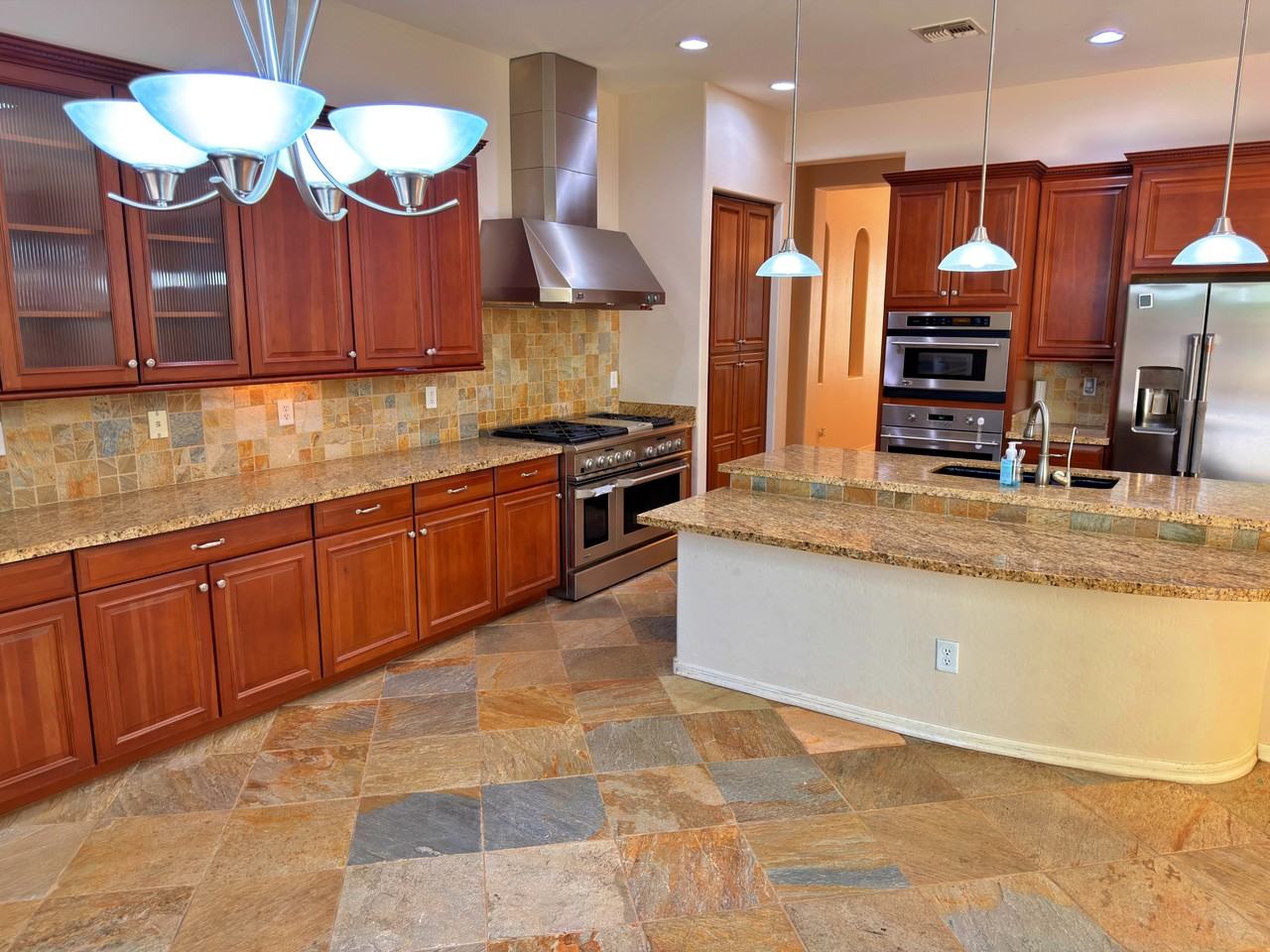 737 E Charlevoix Ave #1 - Photo 3 of 10