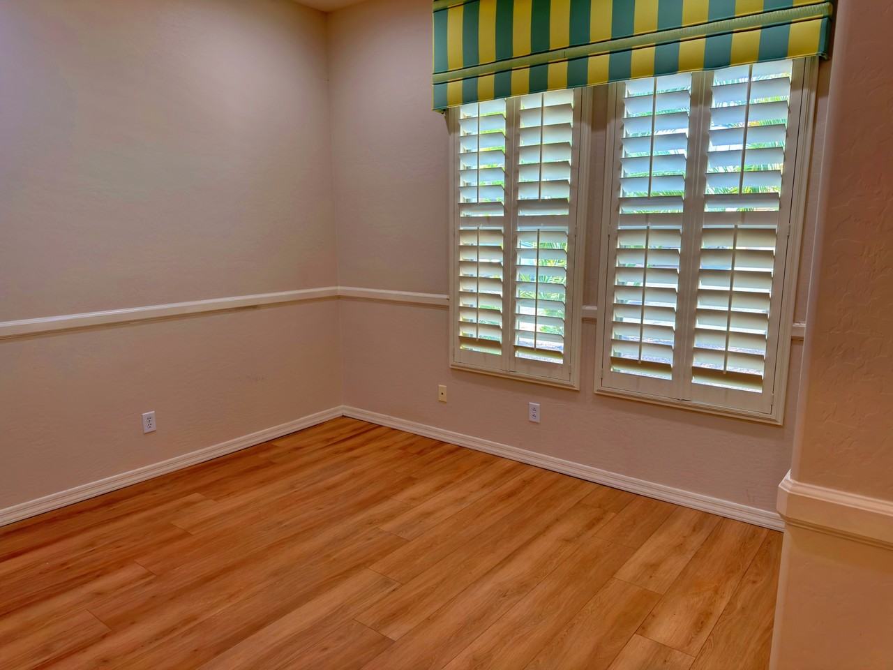 737 E Charlevoix Ave #1 - Photo 7 of 10