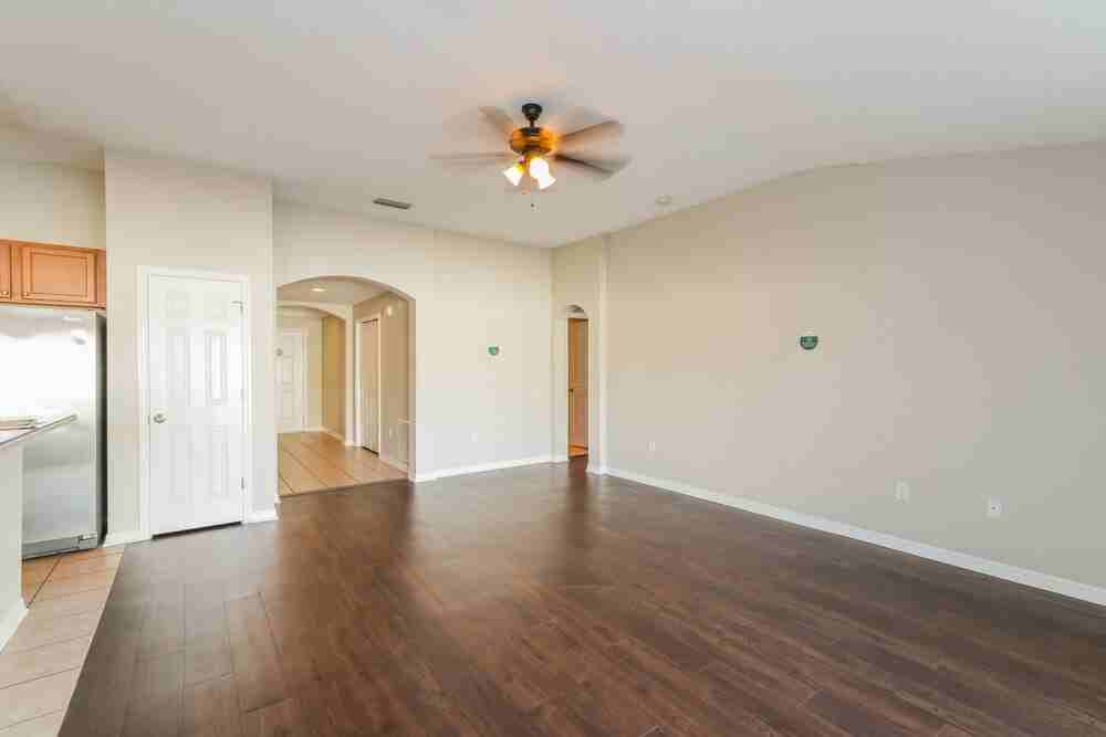 6046 Desert Peace Ave - Photo 4 of 16