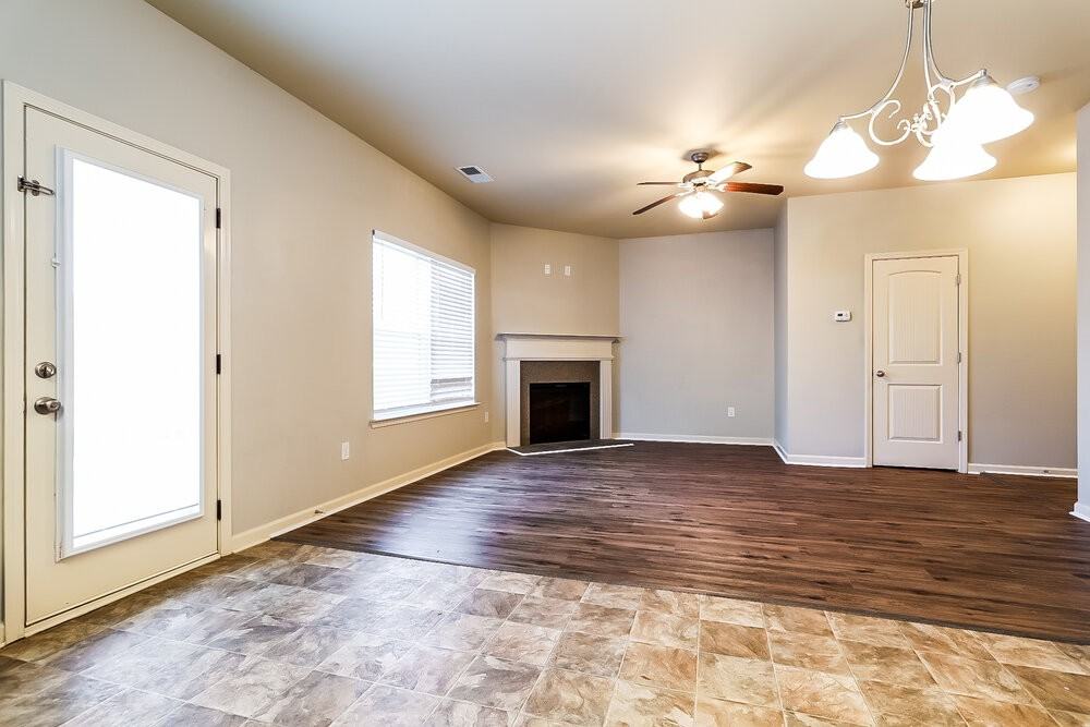 494 Lobdale Falls Dr - Photo 4 of 17