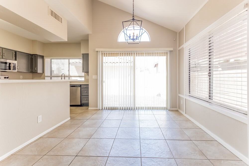 25 W Gary Ave - Photo 6 of 17