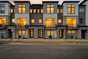 featured image of 2272 Old Rail Way #1