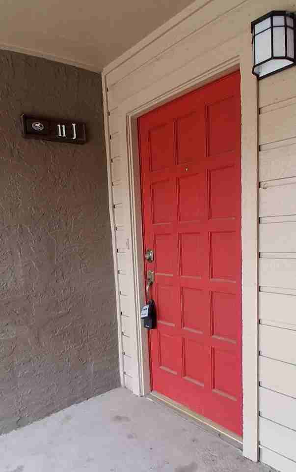 5200 Martel Avenue - 1Apt 11J #1 - Photo 2 of 46