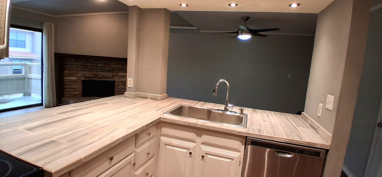 5200 Martel Avenue - 1Apt 11J #1 - Photo 6 of 46