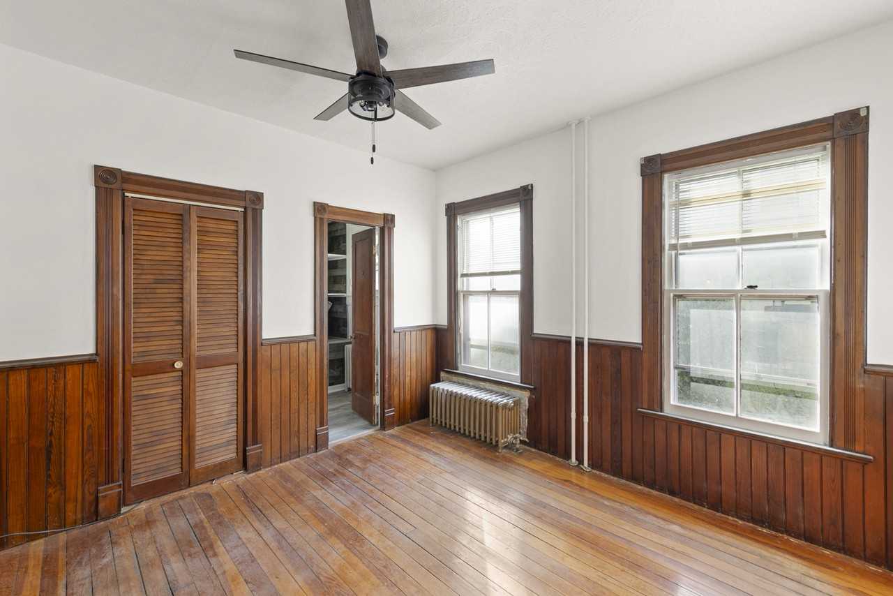 301 S Braddock St - Photo 7 of 20