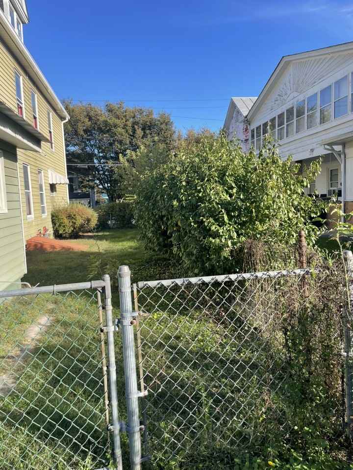 301 S Braddock St - Photo 4 of 20