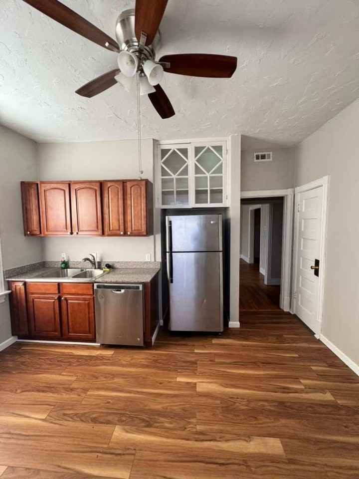 2338 Tower Grove Ave Apt 1e #1E - Photo 2 of 18