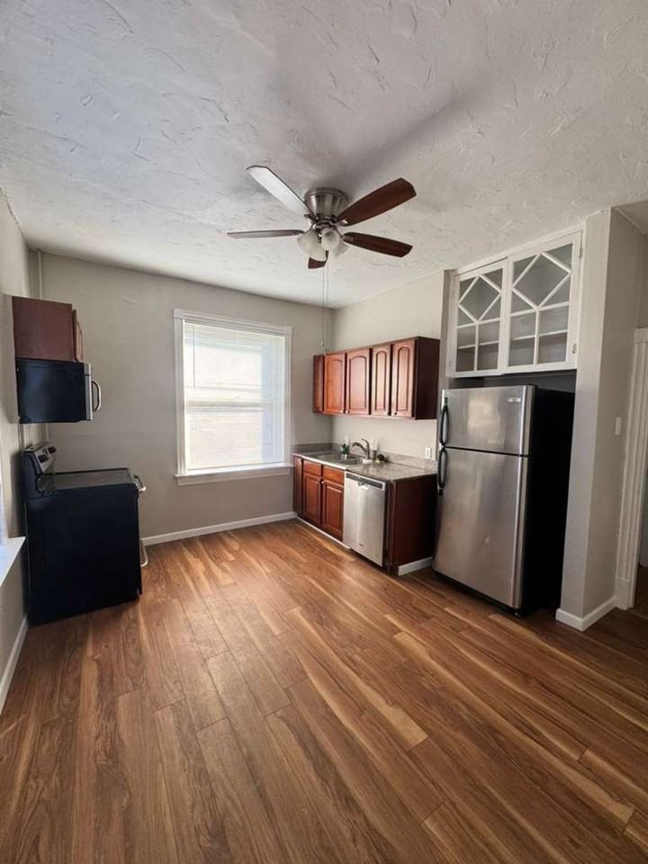 2338 Tower Grove Ave Apt 1e #1E - Photo 3 of 18