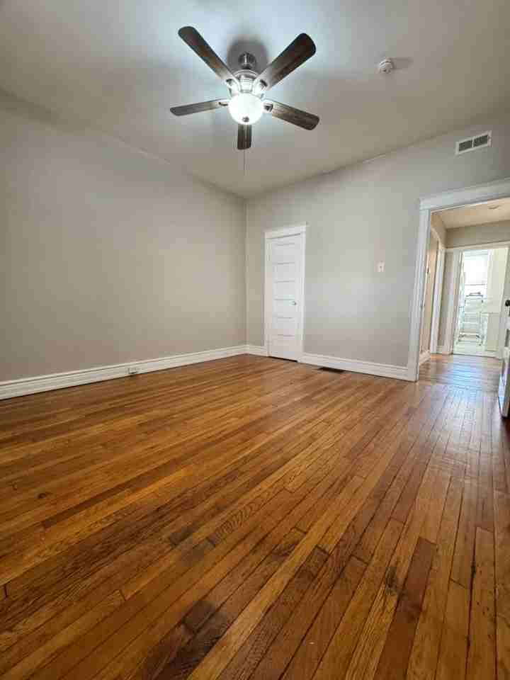 2338 Tower Grove Ave Apt 1e #1E - Photo 5 of 18